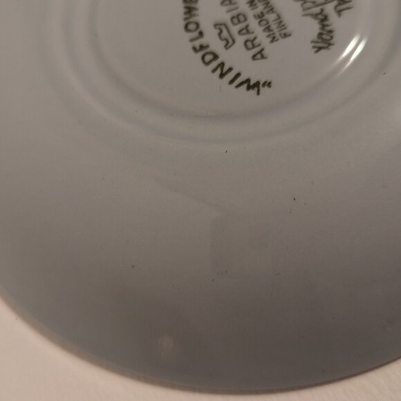 Vintage Handpainted Arabia Finland Windflower Teacup and Saucer with Flaw - Picture 7 of 14